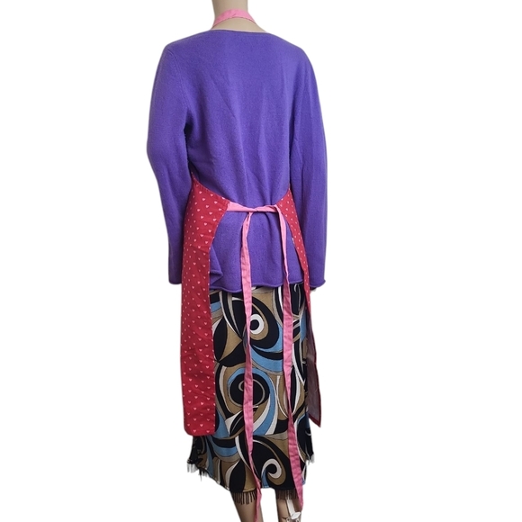 Valetines Day Micro Heart Cooking Apron - Picture 3 of 4